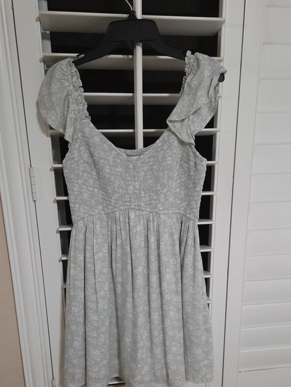Hollister Light Gray Floral Smocked Mini Dress with Ruffle Sleeves